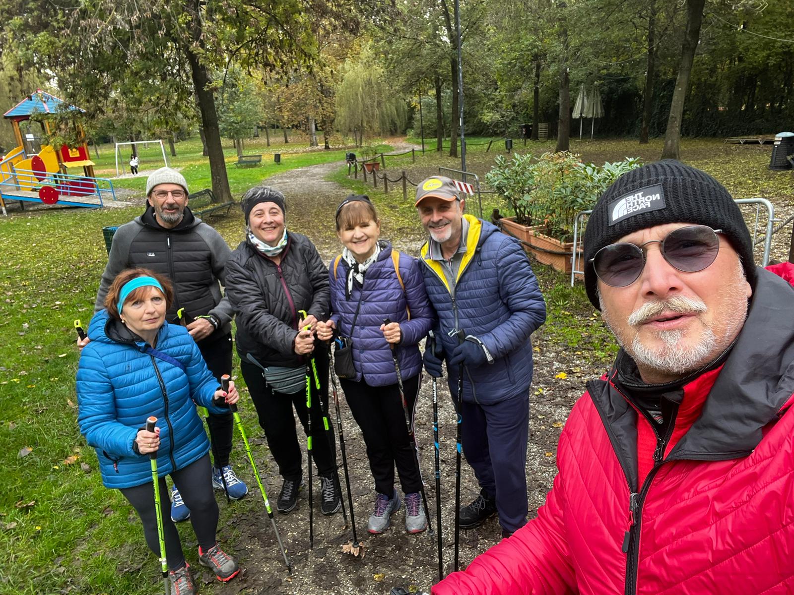 selfie nordic walking